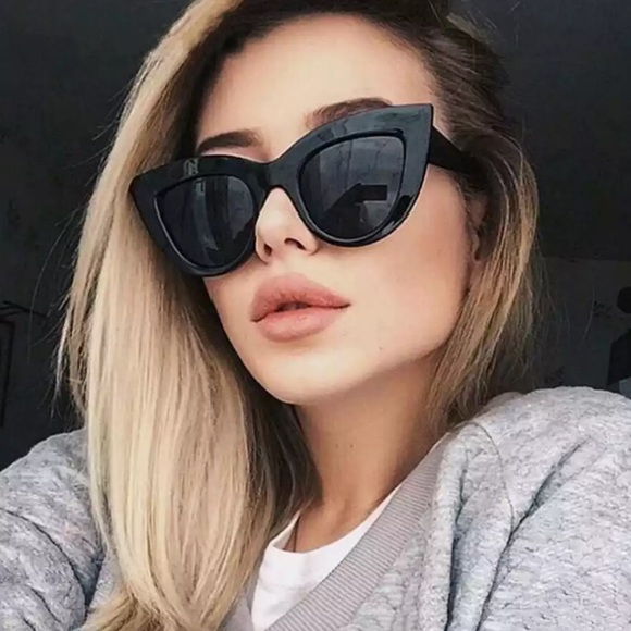 ⭐️FLASH SALE⭐️ Retro Black Cat Eye Sunglasses NEW - Picture 4 of 5